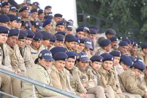 उत्तराखंड के युवाओं के लिए खुशखबरी आप भी हो सकते हैं पुलिस में भर्ती Khabar Uttarakhand News