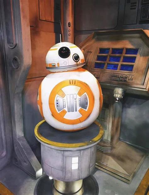 Bb 8 Meet And Greet Opens Early At Star Wars Launch Bay In Hollywood Studios