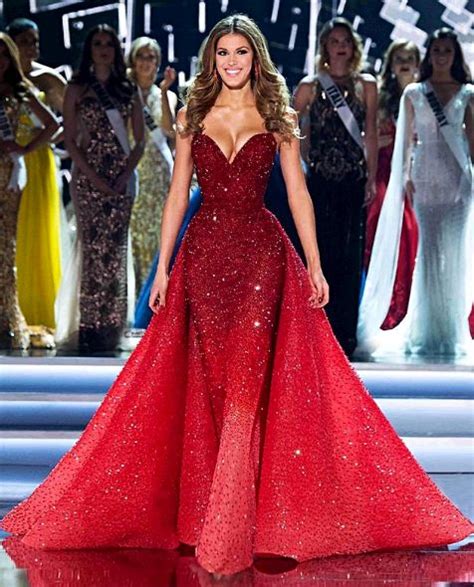 Iris danse avec les stars. Iris Mittenaere, éblouissante. | Dresses, Fashion dresses ...