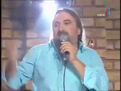 Volkan konak ömrüm dinle yollarıma sıra dağlar sıralandı, gelmedin yar saçlarıma yaz baharda karlar yağdı, görmedin yar yıllar geçti ne haldeyim sevdaya düştü gitti ömrüm ömrüm bir kuştu uçtu gitti ömrüm ömrüm bahardan göçtü gitti ömrüm ömrüm hazana yoldaş oldu cahil ömrüm, cahil. Volkan Konak ömrüm mp4 3gp flv mp3 video indir