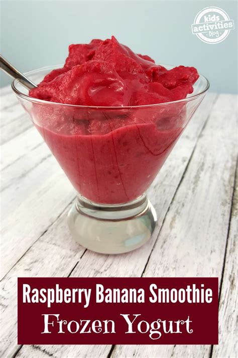 Healthy Raspberry Banana Smoothie Frozen Yogurt