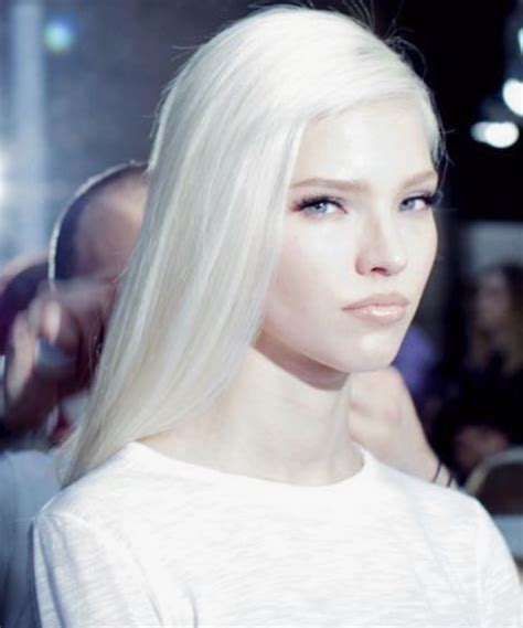 Sasha Luss Hair And Skin Modelo Albino Pretty People Beautiful People