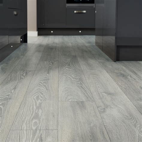 Howdens Professional V Groove Light Grey Oak Laminate Flooring 222m²