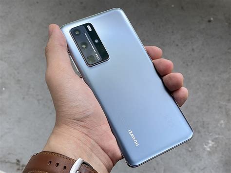 Huawei Lassure Ses Smartphones Continueront Dêtre Mis à Jour Cnet