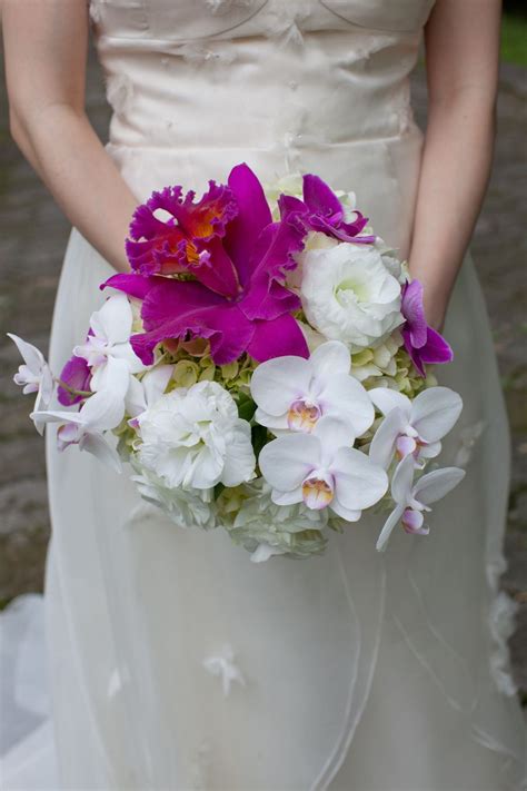 These days, wedding flowers cost between $1,400 to $11,000 for floral arrangements. Costa Rica Wedding from Slayleigh James Photography + The ...