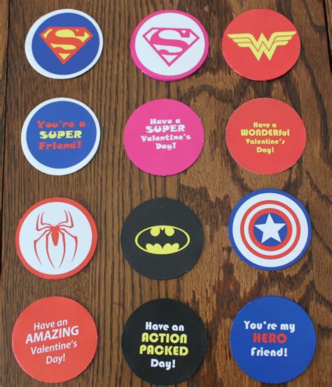 Order one for the dc comic fan in your life today! Super Hero Valentine's Suckers - Sometimes Homemade