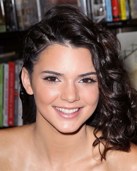 Kendall Jenner Focus On Faces Max Users Galleries