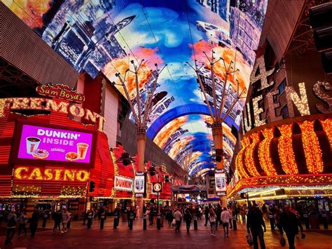 Fremont Street Experience 6589 Photos And 1939 Reviews 425 Fremont St