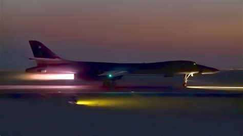 B 1b Lancer Nightday Takeoff Aerial Refueling Youtube
