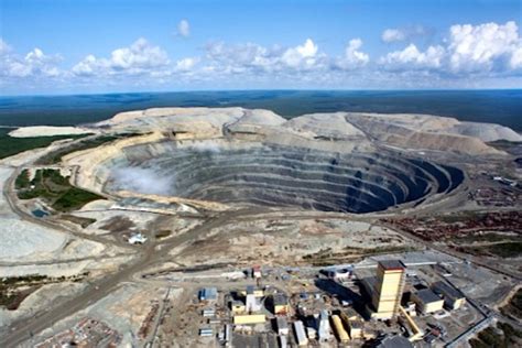 Russias Alrosa Diamonds Output Up 6 In Q1 Miningcom