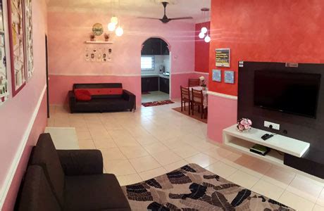 The kitchen is fitted with a refrigerator, stove, rice cooker and electric. Referensi Homestay di Alor Gajah Melaka, Harga Dijamin ...