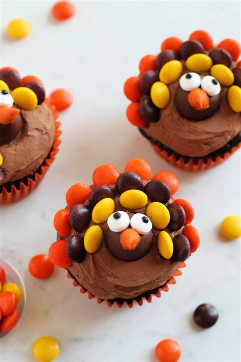 fun thanksgiving turkey cupcakes the rockstar mommy