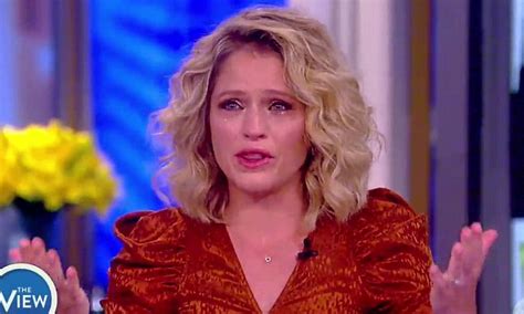 Sara Haines Bids Teary Goodbye To The View After Proclaiming Her Co