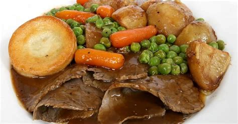 Ground beef is inexpensive, cooks up fast, and can be used in endless delicious ways. 10 Best Cream of Mushroom Soup Roast Beef Slow Cooker Recipes