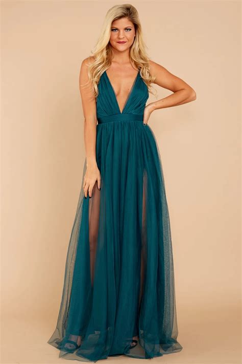 You'll find a wide variety of burgundy dresses on the dress outlet. Pin on prom