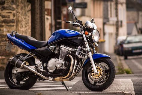 Ich verkaufe meine bandit da ich keine zeit mehr habe zum fahren und sie nur rum steht. Scooter Depot - Scooters et motos a prix usine