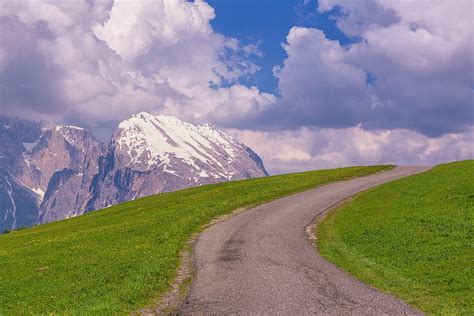 The Dolomitesa Wonderful Alpine Experience Slow