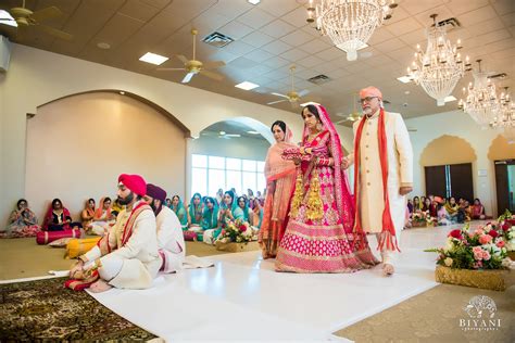 Punjabi Wedding Ceremony Gurdwara Sahib Of Southwest Houston Indian