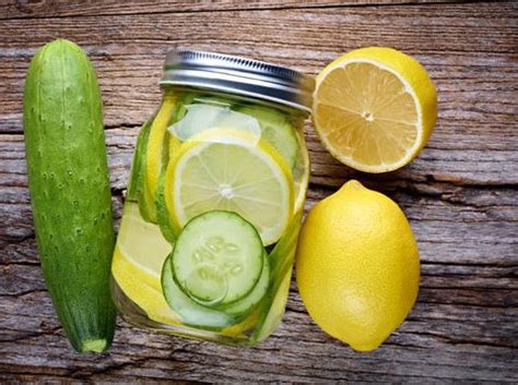 Maybe you would like to learn more about one of these? Infused Water Minuman Sehat : Infused Water Minuman Sehat Diet Detoks Minuman Detoks - Tidak ...