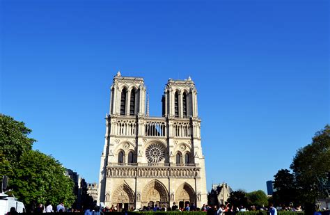 fotos gratis edificio parís monumento francia torre punto de referencia iglesia