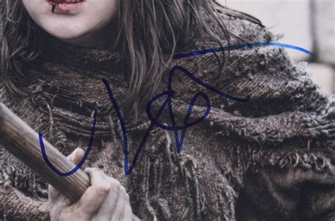 Maisie Williams Signed Game Of Thrones 11x14 Photo Psa Coa