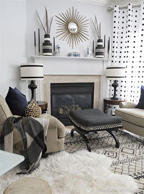 Stunning Black And White Living Room Mantle Decorated For Fall Modern