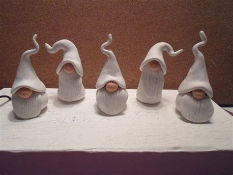 So wie ein komponist seine töne zusammensetzen kann, dass sie eine melodie ergeben, so kann ein autor worte zusammenfügen, zu sätzen. Über mich und meine Gedanken zum Leben. - 2019 - Clay ideas