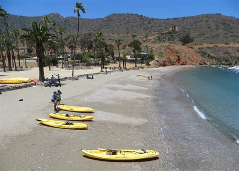 Two Harbors Beach On Catalina Island Avalon Ca California Beaches