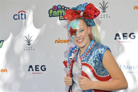 Jojo Siwa Says ‘being Called A Gay Icon Is ‘the Biggest Honor Sports