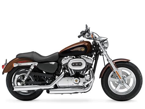 Harley Davidson Pictures 2013 Xl1200c Sportster 1200 Custom