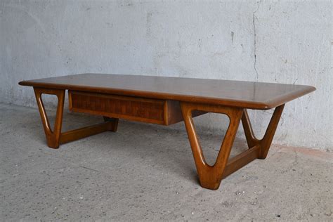 Round coffee table rustic vintage industrial design furniture sturdy metal frame legs sofa table cocktail table with storage open shelf for living room, easy assembly, light brown. Coffee Table from Lane, 1960s for sale at Pamono
