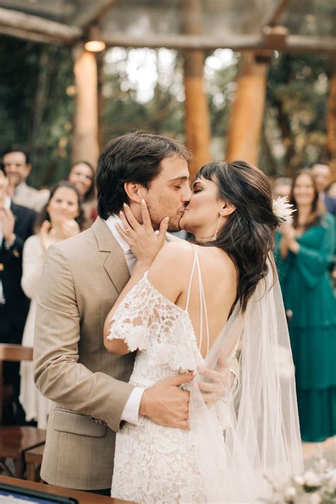 Você é falador e falador passa mal e lucas responde: Bruna e Lucas em 2020 (com imagens) | Casamento ...