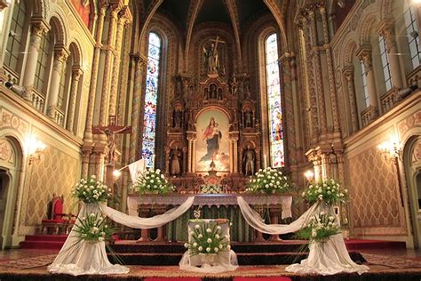 9 Strikingly Simple Ideas On Church Decoration For Wedding