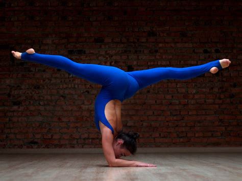 Practice These 10 Yoga Poses To Relieve Tight Hips Yoga Poses Crazy