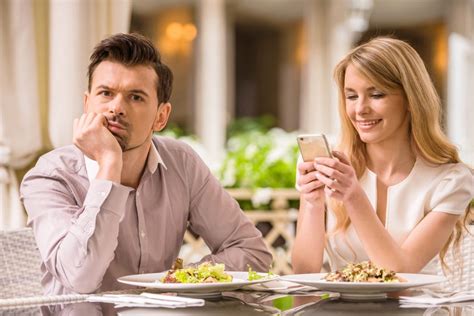 First Date Mistakes That Women Make