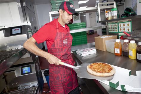 Scots Get A Taste For Papa Johns Papa Johns Pizza Gb