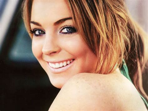 Lindsay Lohan Sexy Wallpaper Images
