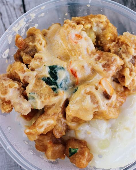 If you want to enhance the ordinary fried chicken wings, i think coating it with salted egg yolk sauce is a must try. THE BEST SALTED EGG CHICKEN IN JAKARTA? - SEC BOWL BY RIUS ...