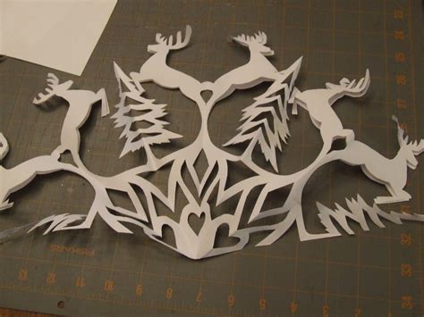 Paper Snowflakes Diy Paper Snowflake Patterns Paper Snowflake Designs