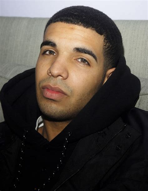 A prominent figure in popular music, drake is credited for popularizing the toronto sound. Serve Drake Eyebrows To The Kids With Maybelline Eye ...