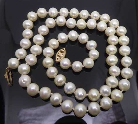 19 Pearl Necklace With 14k Gold Clasp Signed Fic 63 7mm Pearls