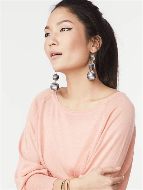 Otex ear drops (pharmacy variant) is a medicine and contains urea hydrogen peroxide. Like the Crispin Drop, these statement earrings feel fun ...