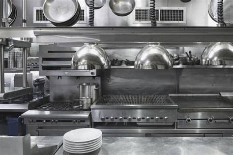 The layout of a kitchen and/or bar should be tailored to the purpose for those spaces. Restaurant Kitchen Planning and Equipping Basics