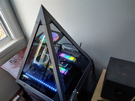 Check Out This Pc Built In A Glass Pyramid Tweaktown