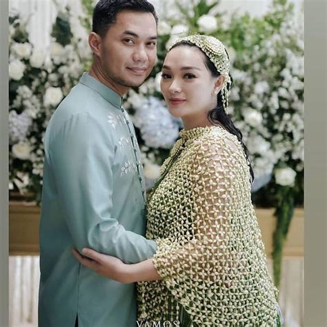 Maybe you would like to learn more about one of these? 7 Bulan Menikah Zaskia Gotik Akui Bayinya Lahir Prematur ...