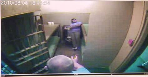 Video: Mamou Police tase inmates