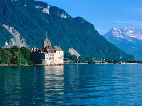 LIFE IS BEAUTIFUL: Top 5 Switzerland Tourist Attractions to See