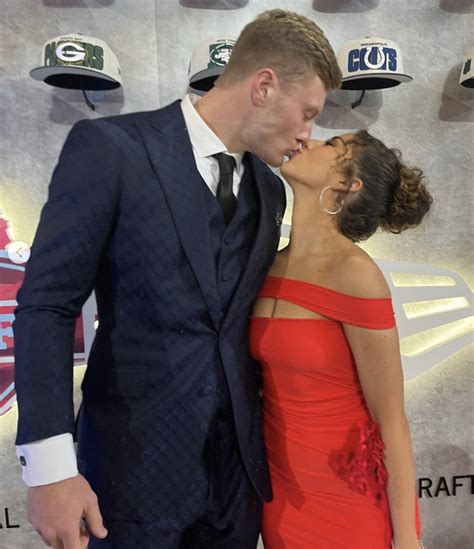 will levis girlfriend gia duddy graduates college after nfl draft