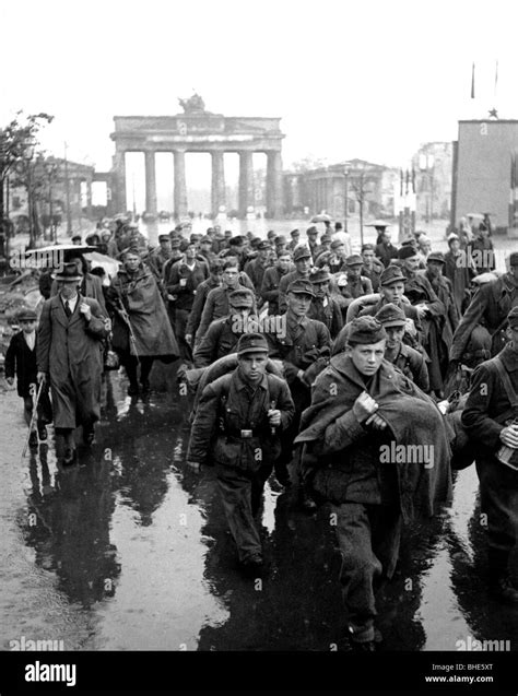 Events Second World War Wwii End Of War German Soldiers Captured