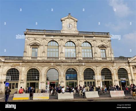 Gare Lille Europe Hi Res Stock Photography And Images Alamy